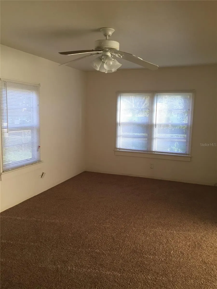 124 BASSEDENA CIR S