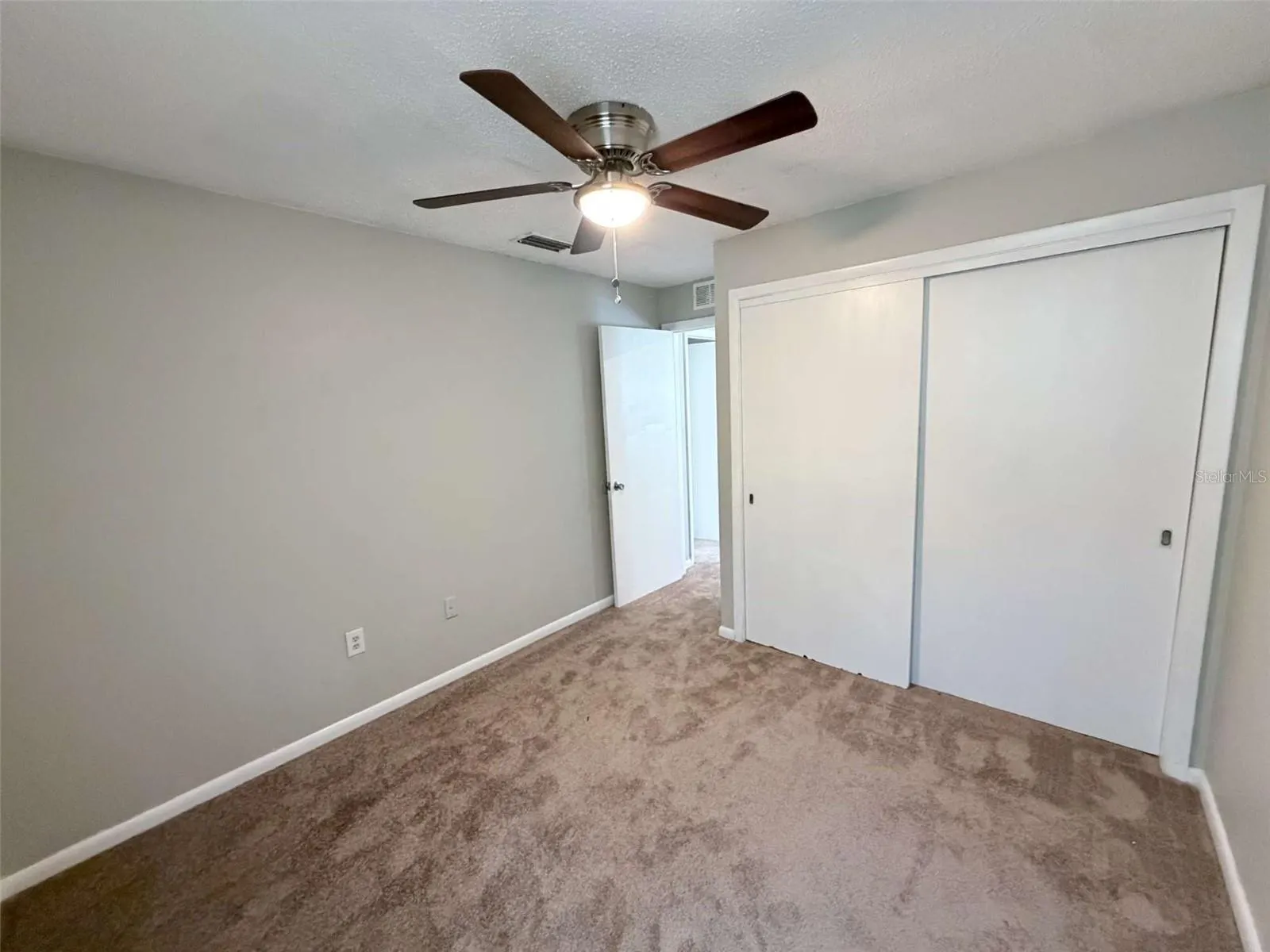 3584 RAINTREE CIR