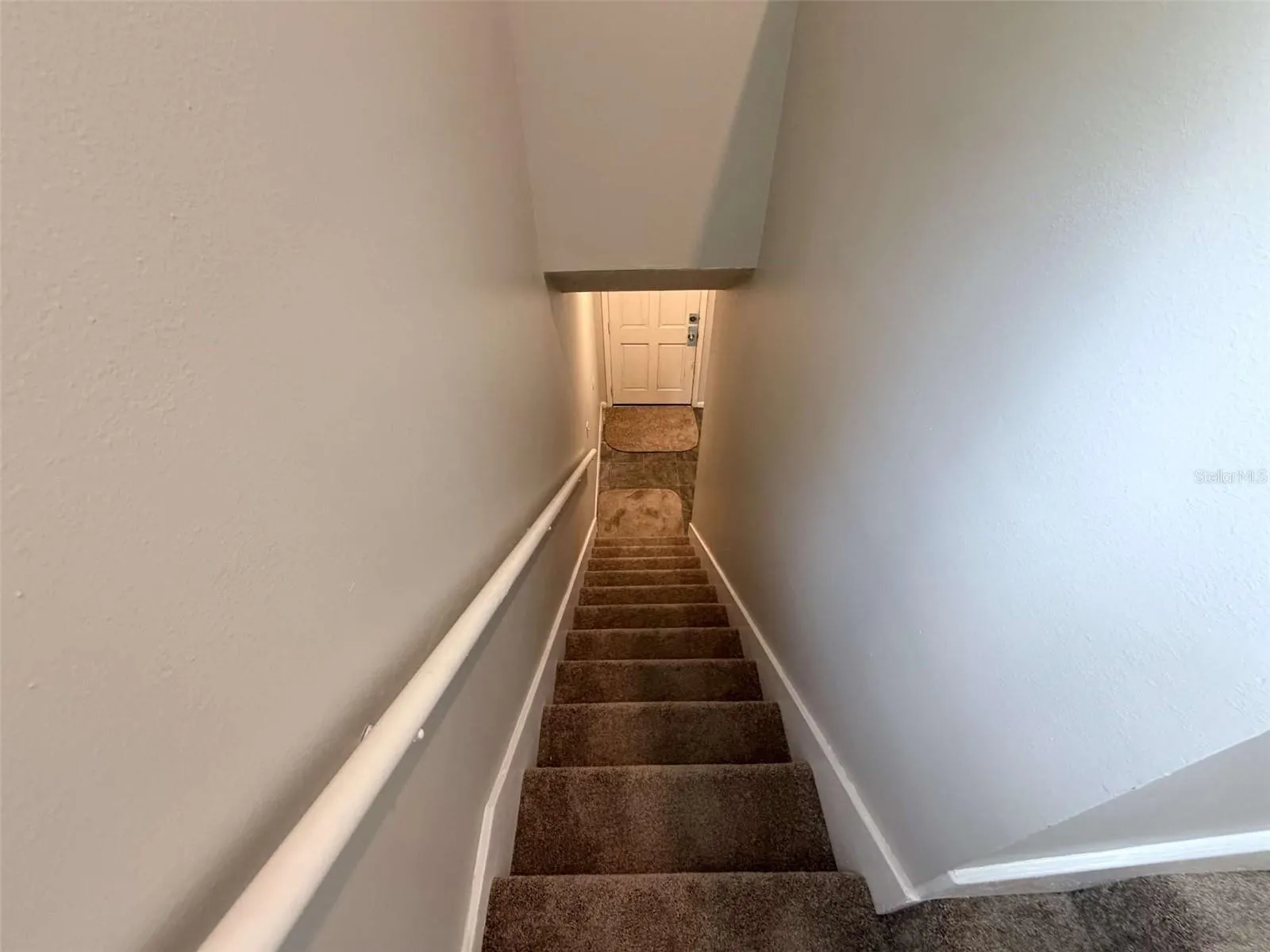 3584 RAINTREE CIR