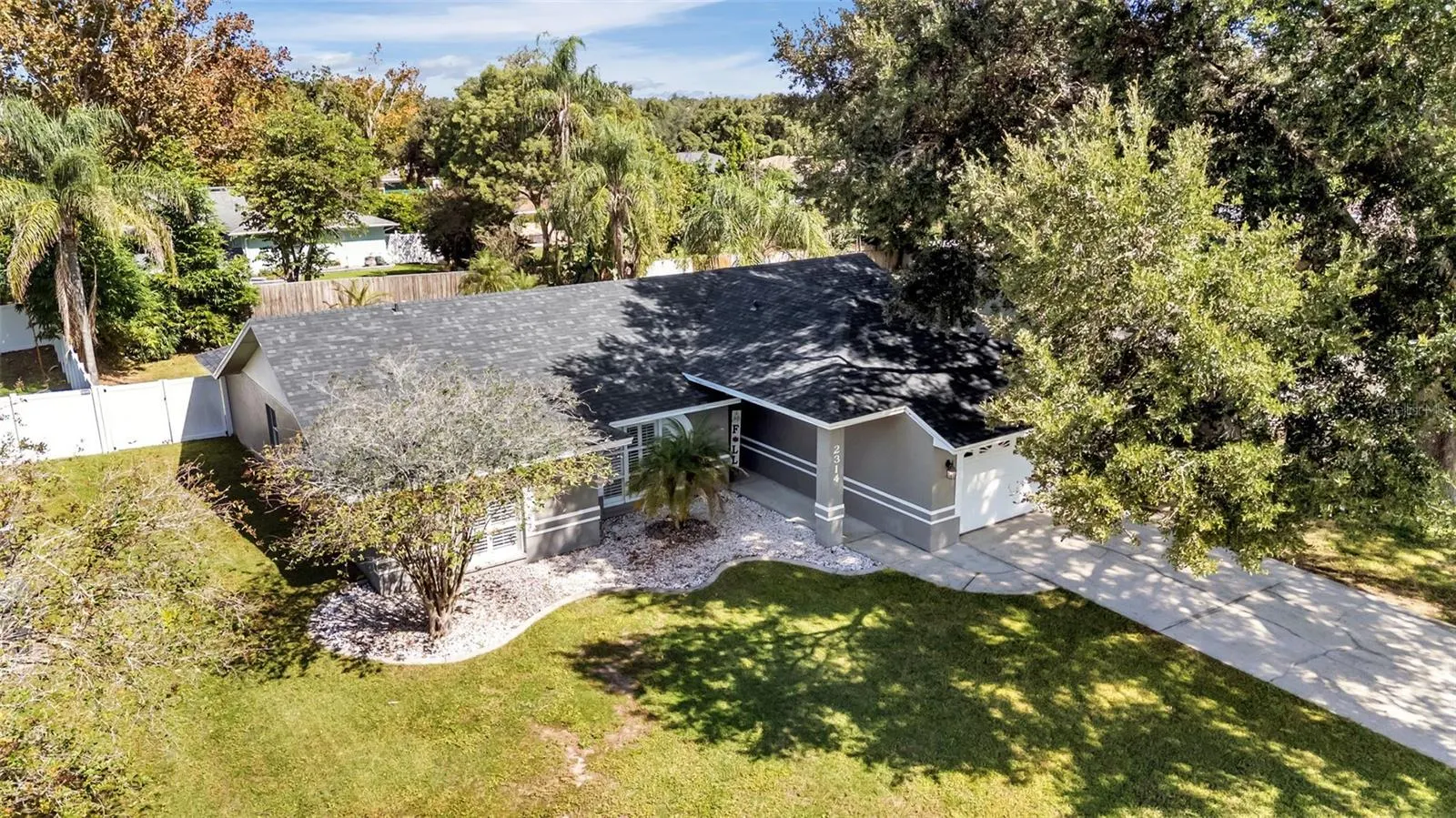 2314 EASTMEADOWS CT