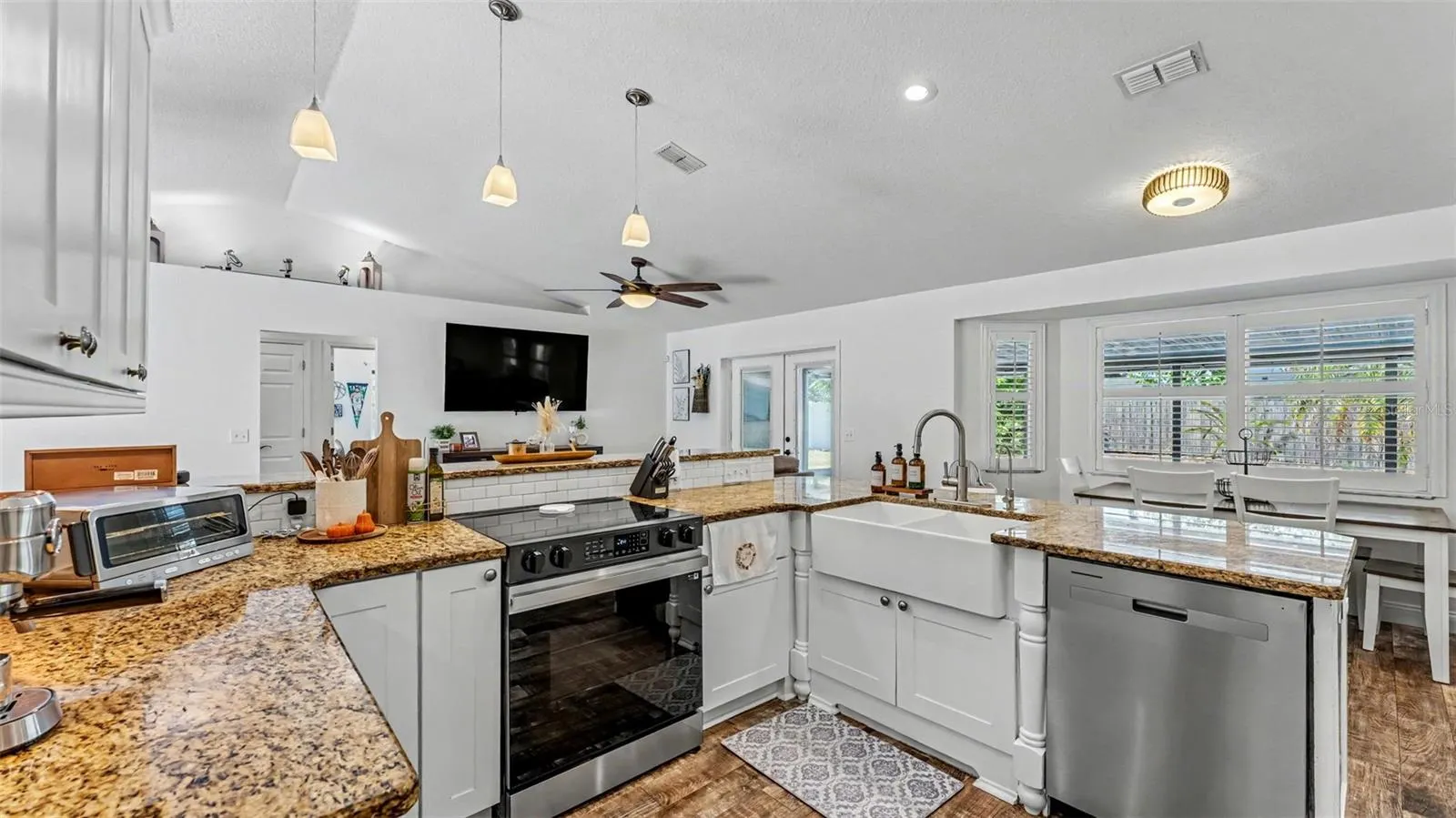 2314 EASTMEADOWS CT