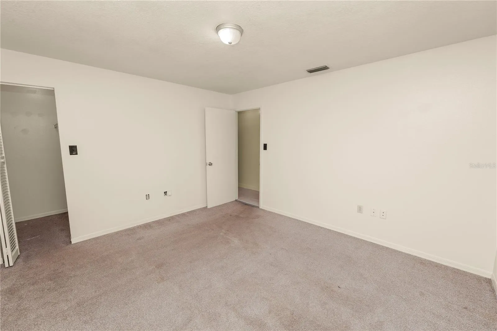 3621 WAYNE RD