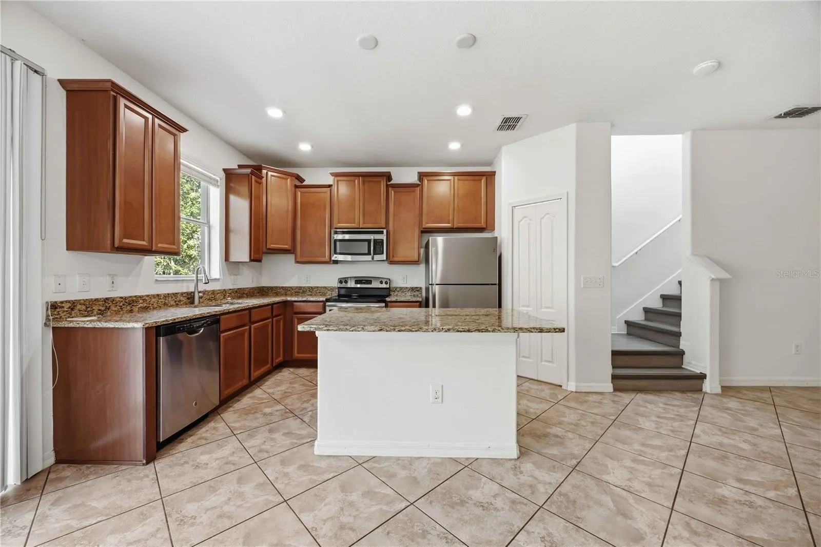 6451 SEDGEFORD DR