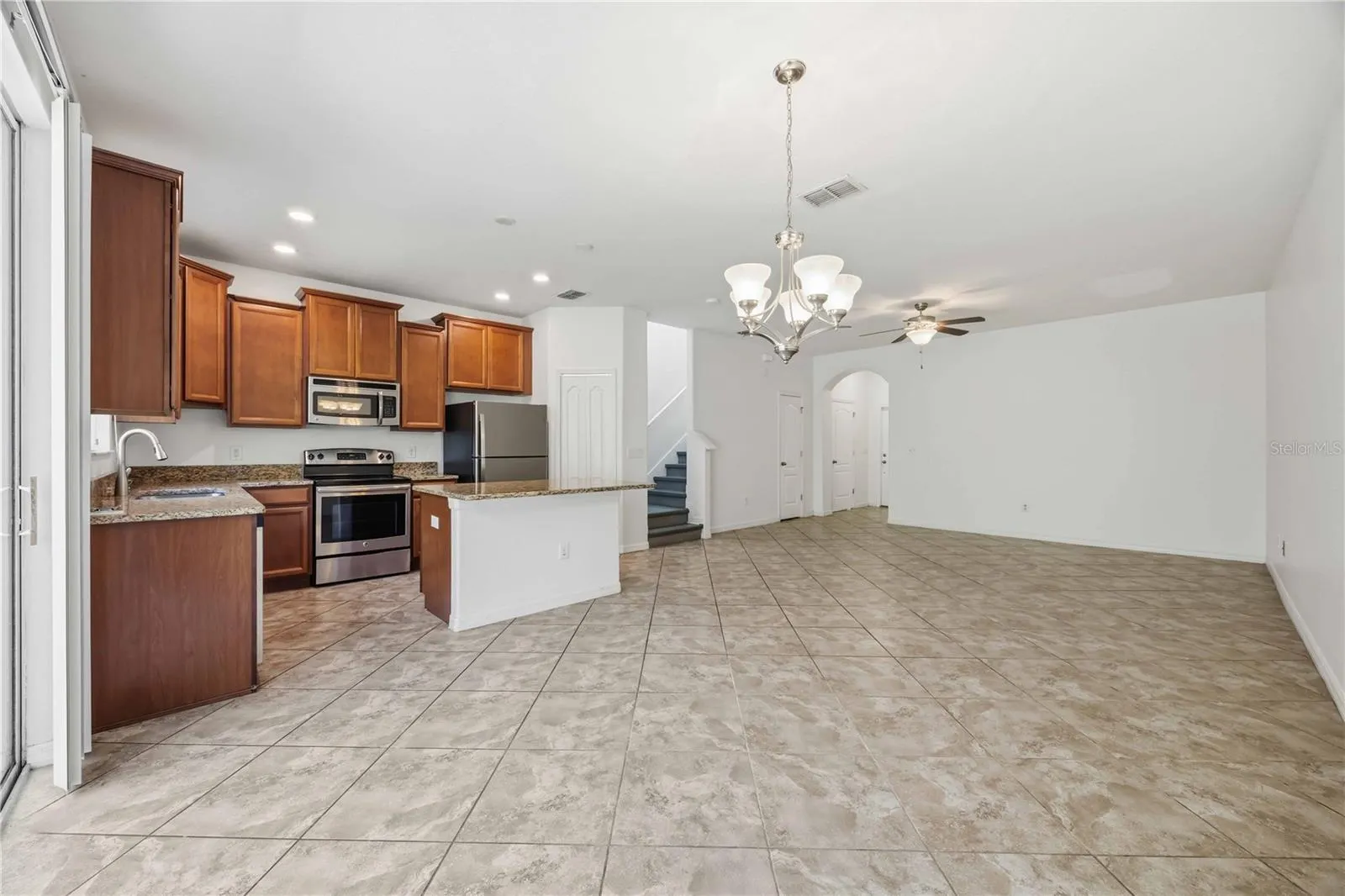 6451 SEDGEFORD DR