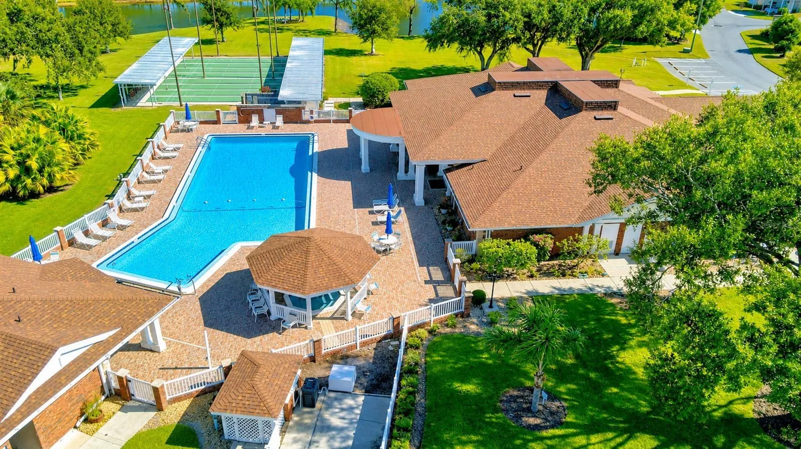 4930 COLONNADES CIR E