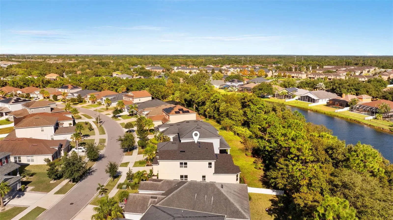 9009 SPRUCE CREEK CIR