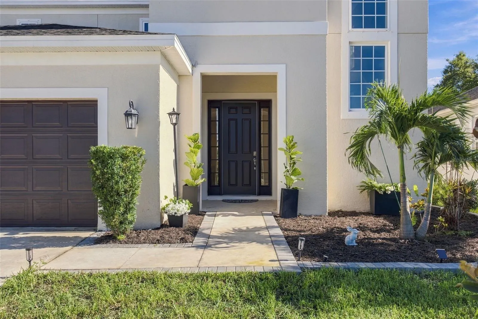 9009 SPRUCE CREEK CIR