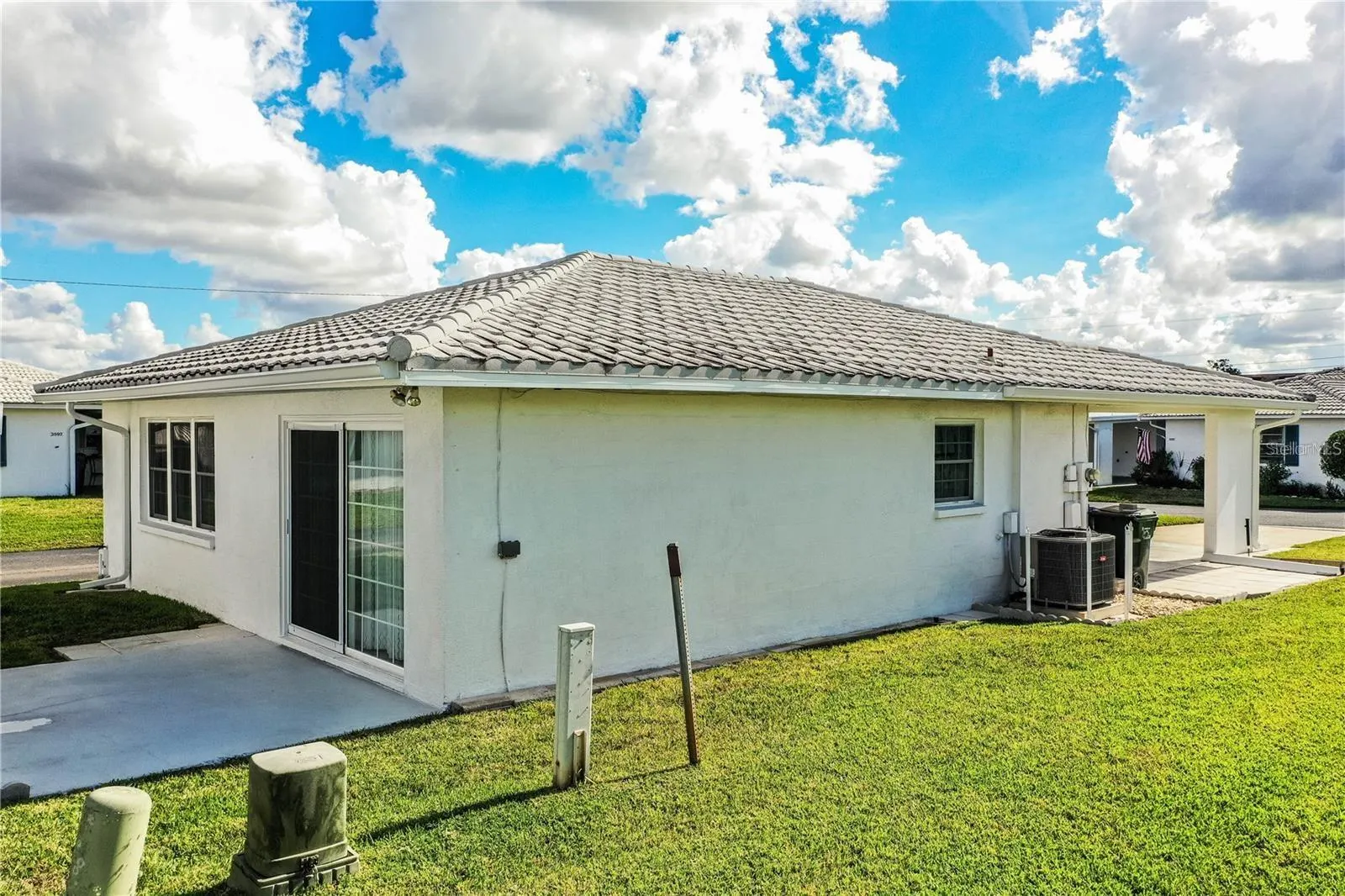 501 CAMEO DR