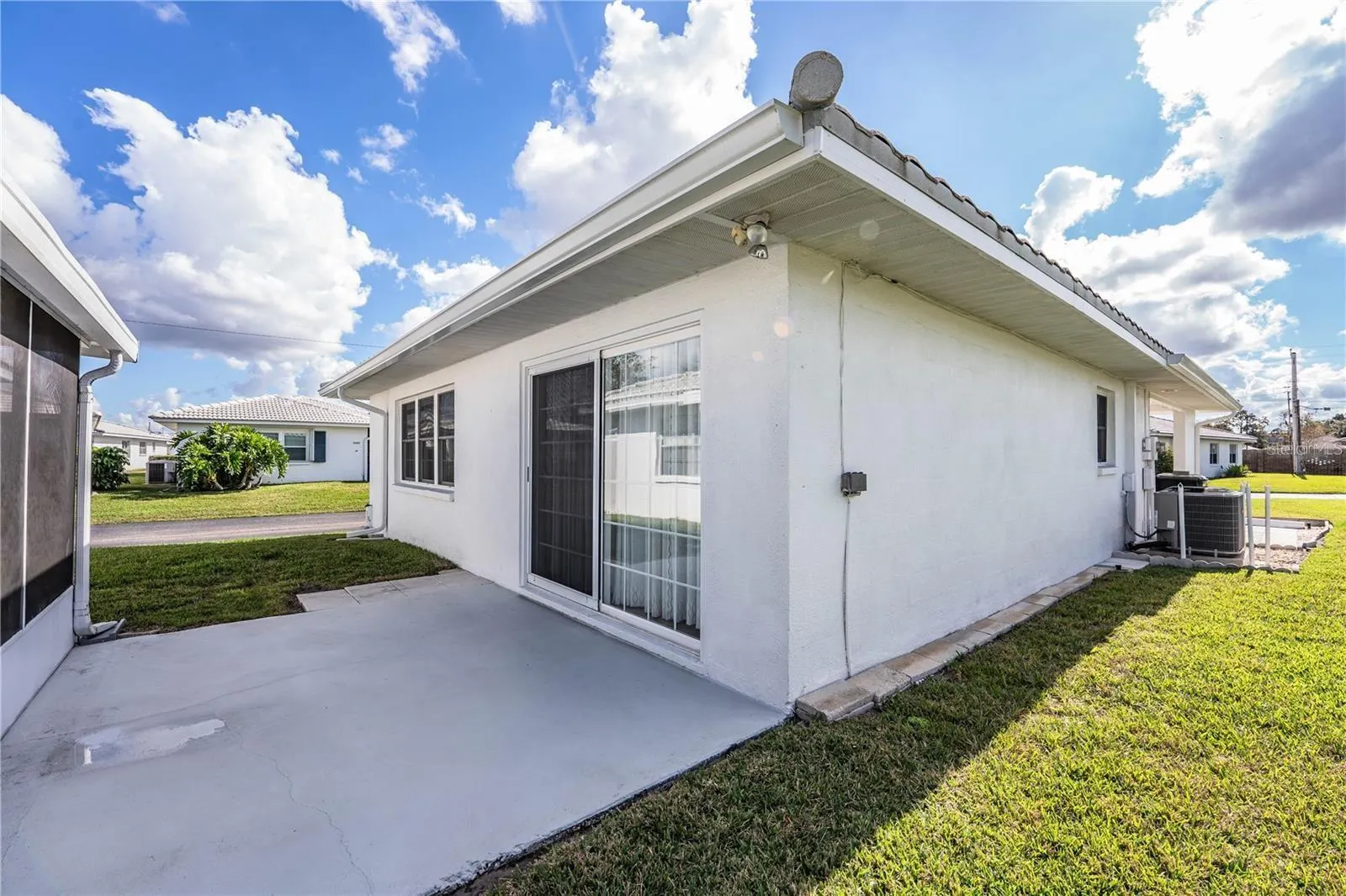 501 CAMEO DR