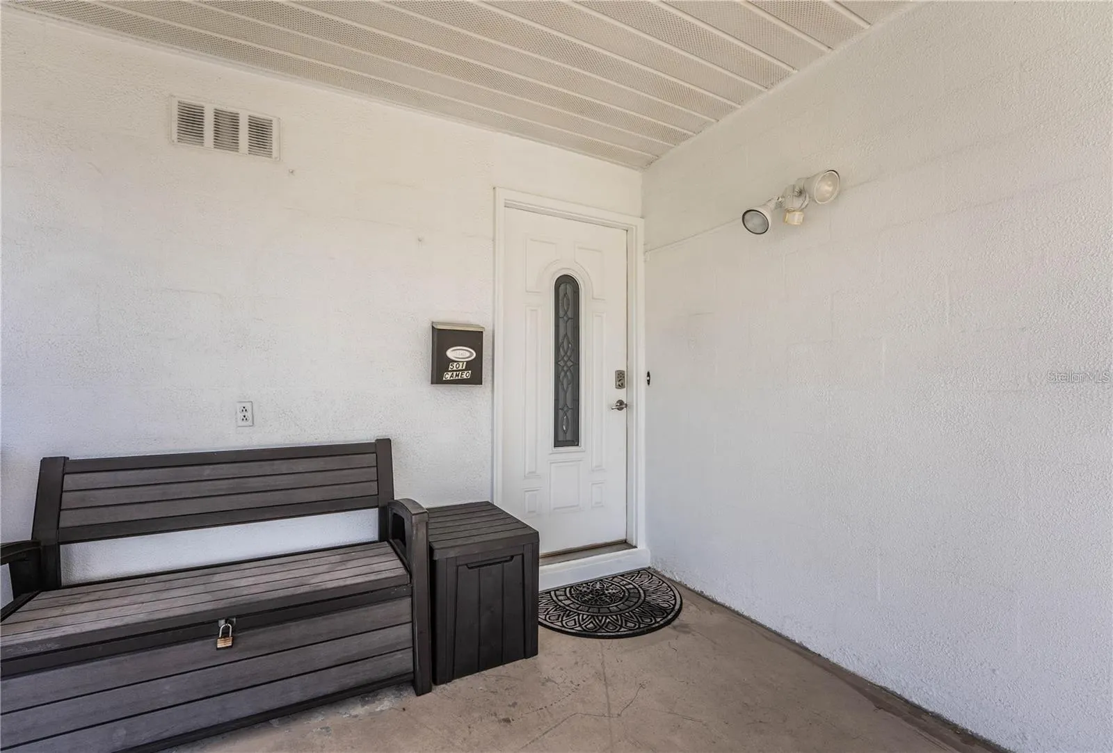 501 CAMEO DR