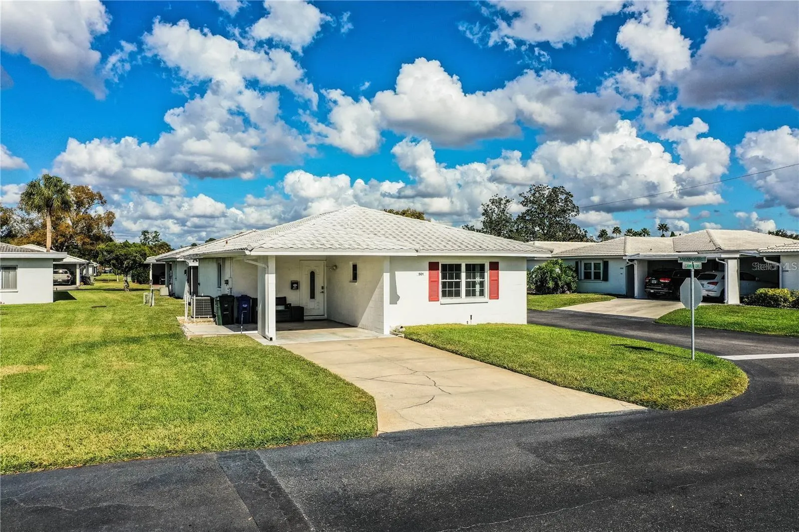 501 CAMEO DR