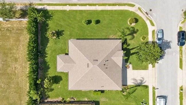501 LAKE VILLA WAY
