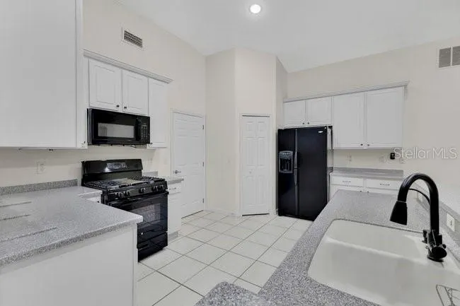 501 LAKE VILLA WAY