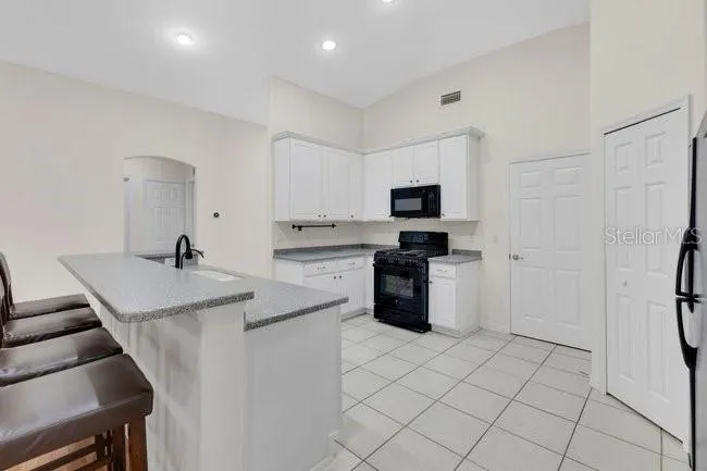 501 LAKE VILLA WAY
