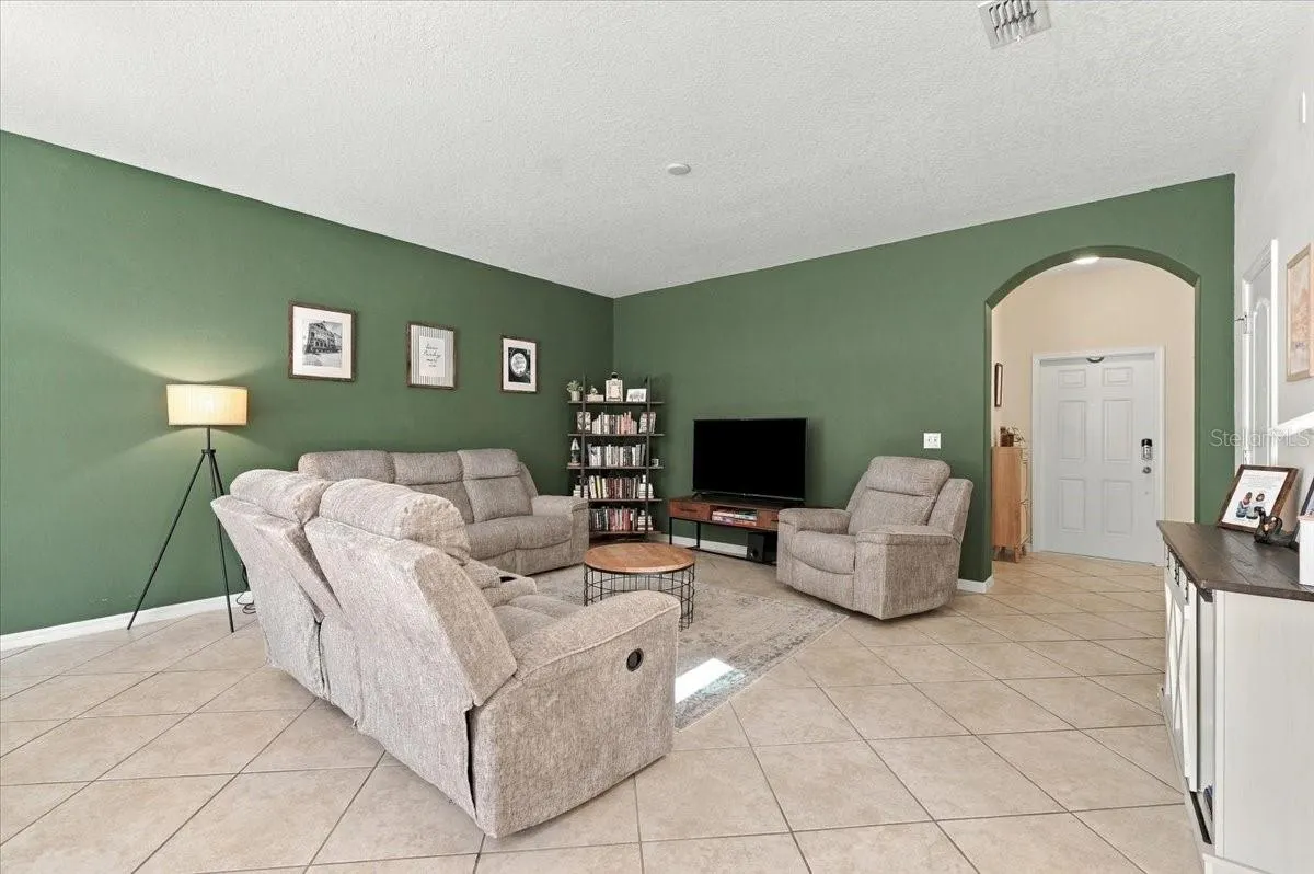 6416 SEDGEFORD DR