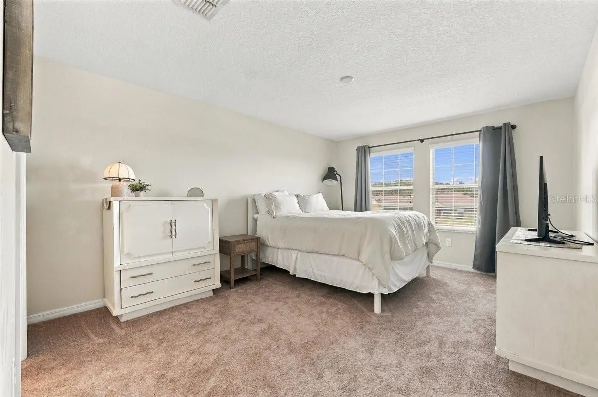 6416 SEDGEFORD DR