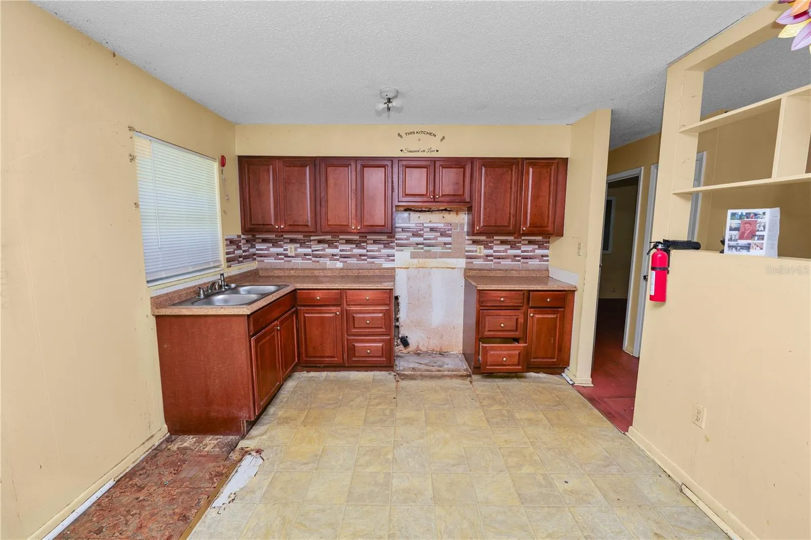 807 S SEMINOLE AVE