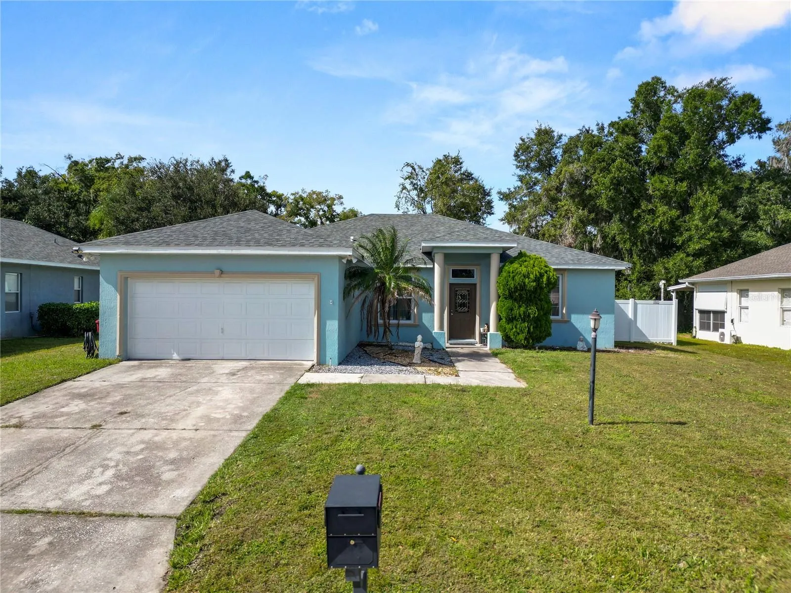 1703 OAKWOOD ESTATES DR