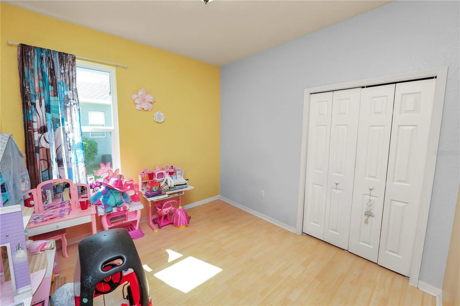 1703 OAKWOOD ESTATES DR