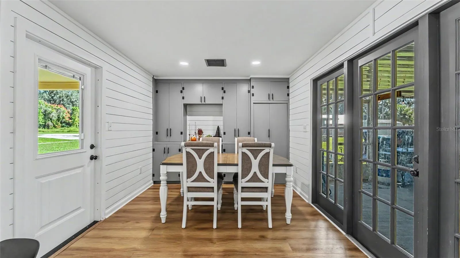 455 LYLE PARKWAY