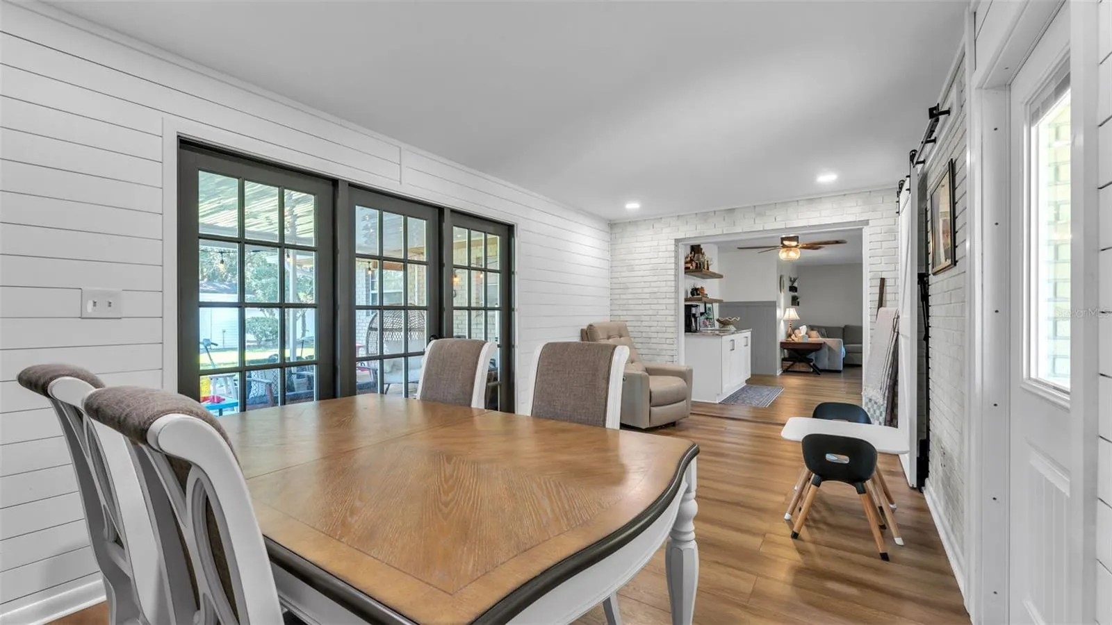 455 LYLE PARKWAY