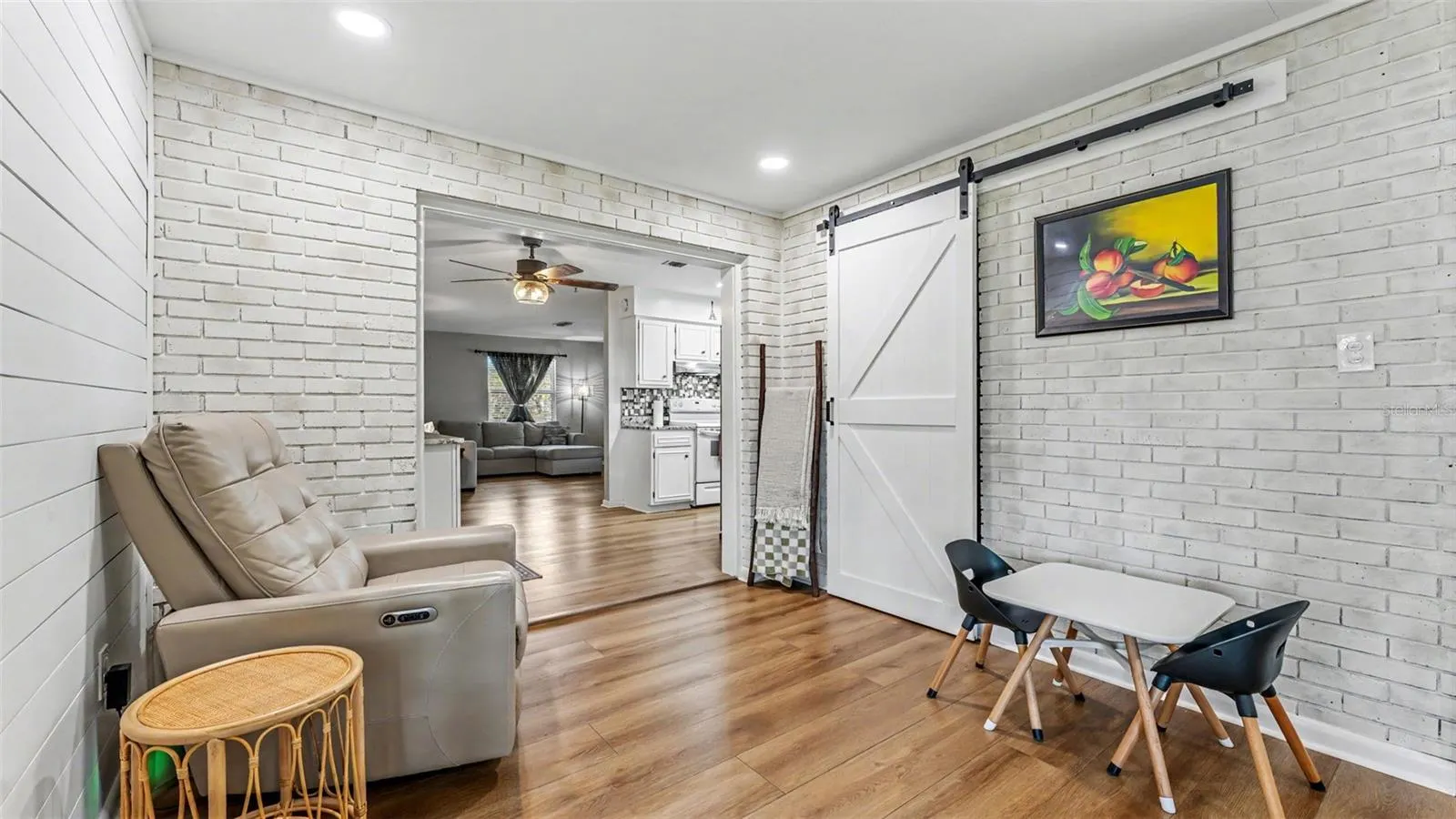 455 LYLE PARKWAY