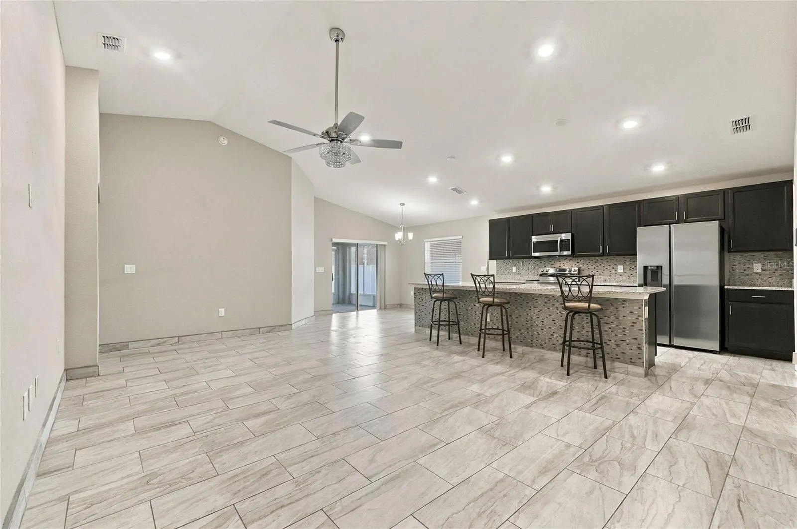 1036 ARUBA AVE