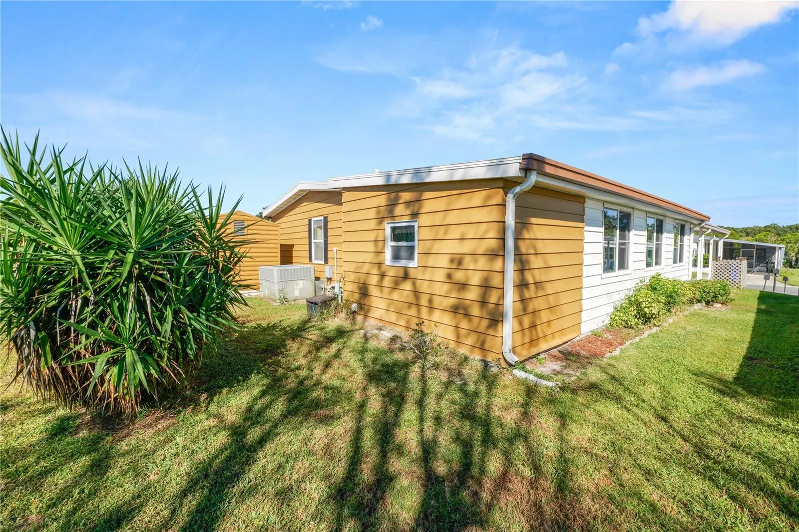918 PINE RIDGE DR