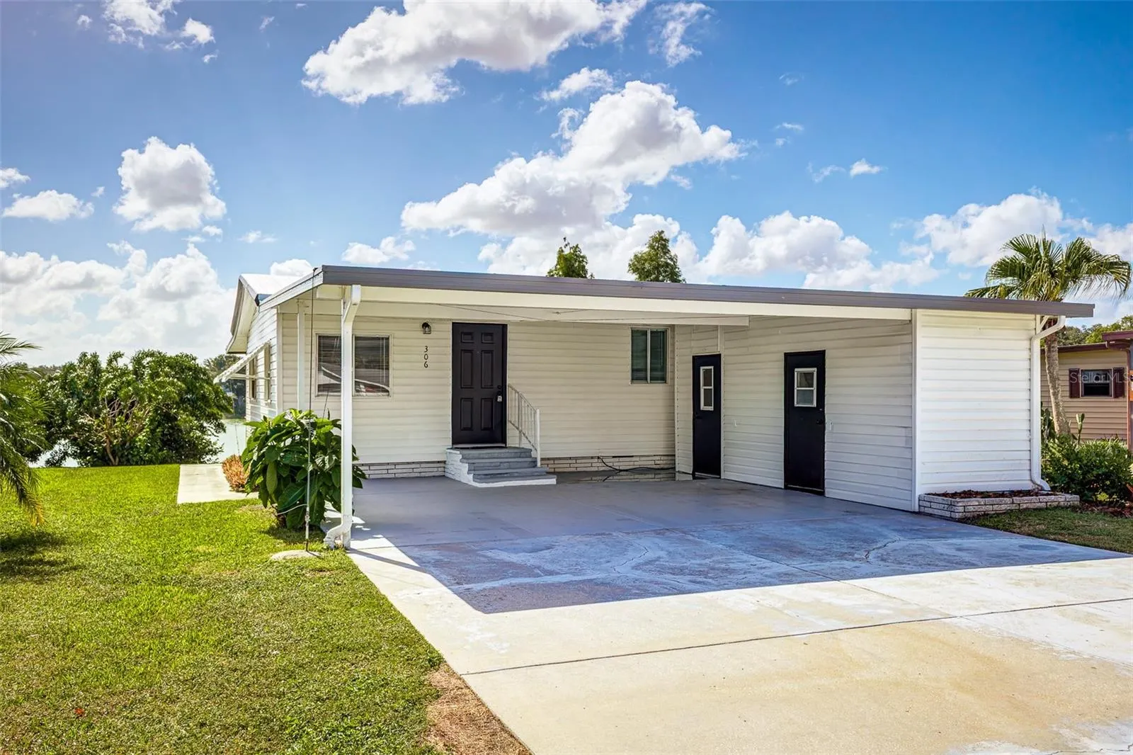 2055 S FLORAL AVE #306 #306