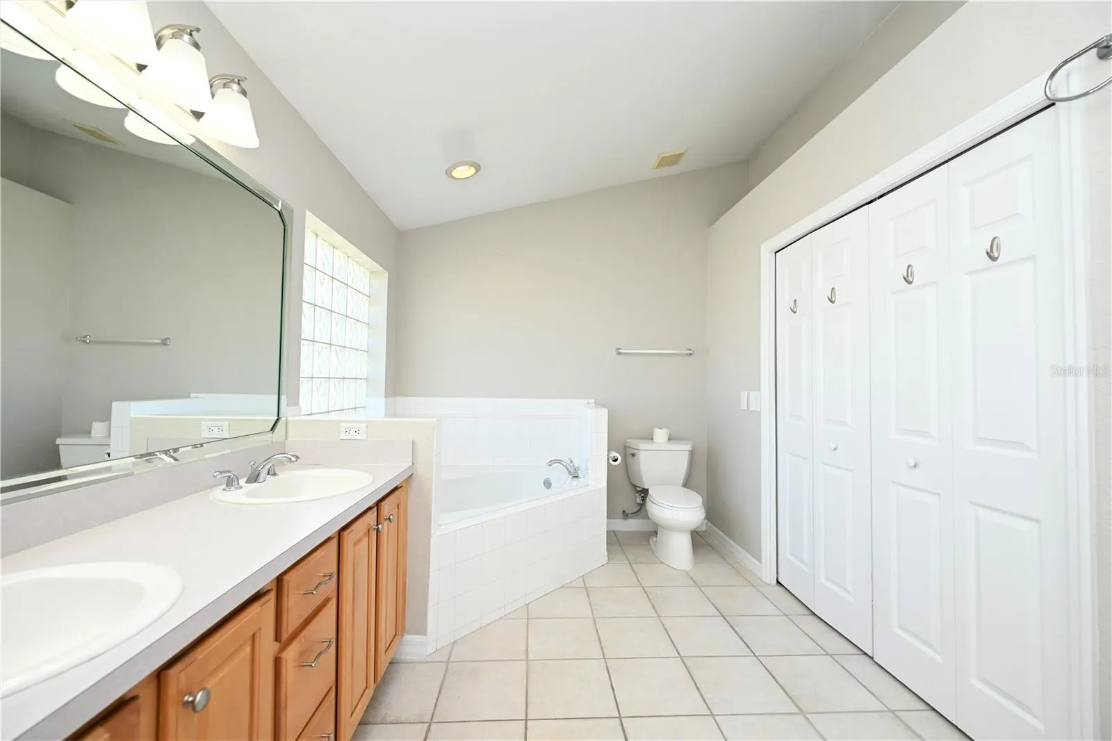 3518 REMINGTON OAKS WAY