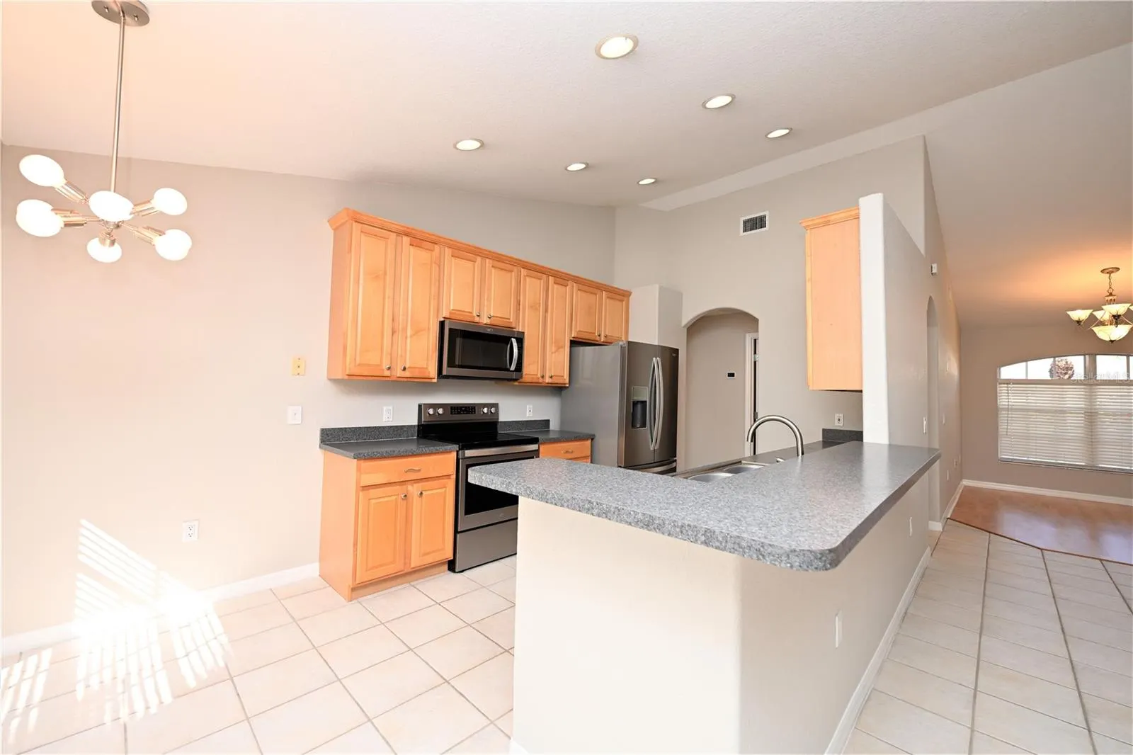 3518 REMINGTON OAKS WAY