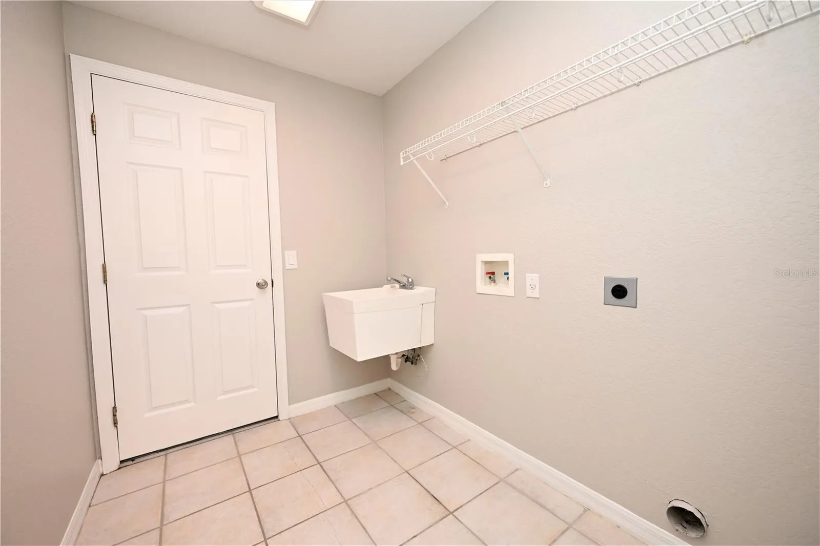 3518 REMINGTON OAKS WAY