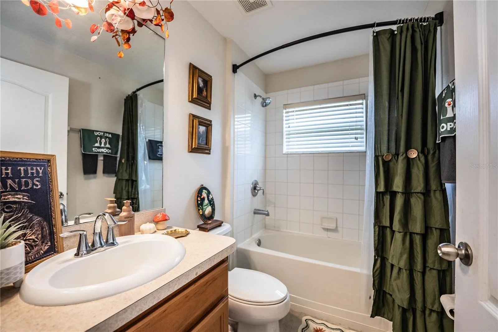 816 BARRISTER DR