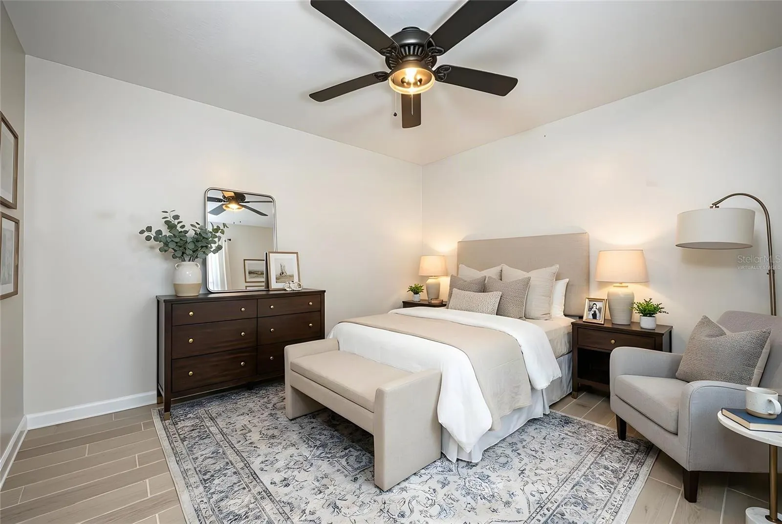 816 BARRISTER DR