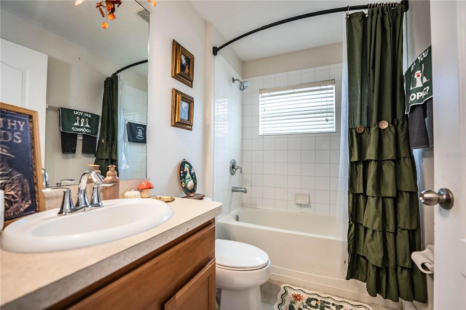 816 BARRISTER DR