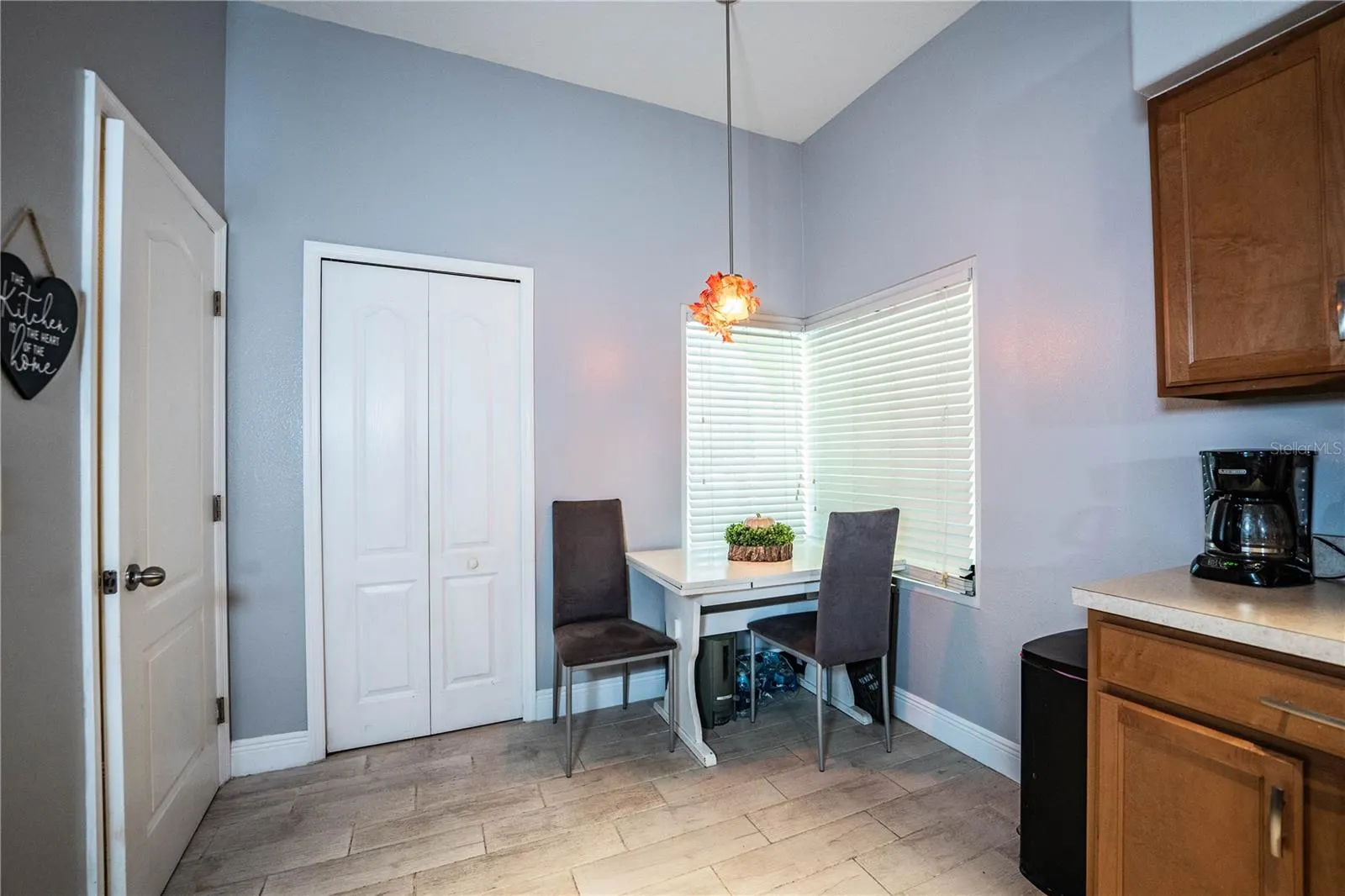 816 BARRISTER DR