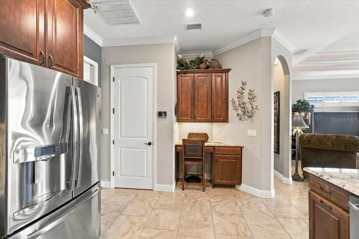 830 TWO POND RD