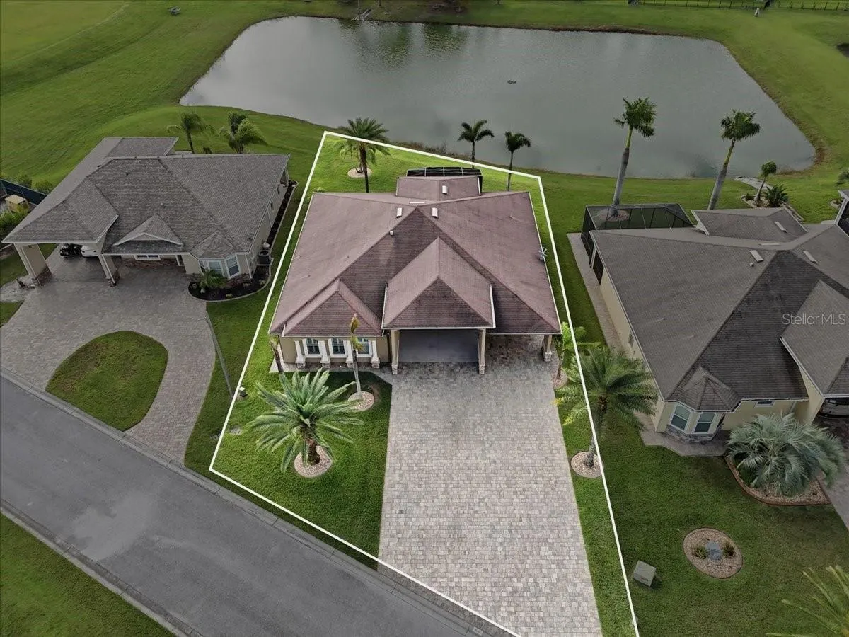 830 TWO POND RD