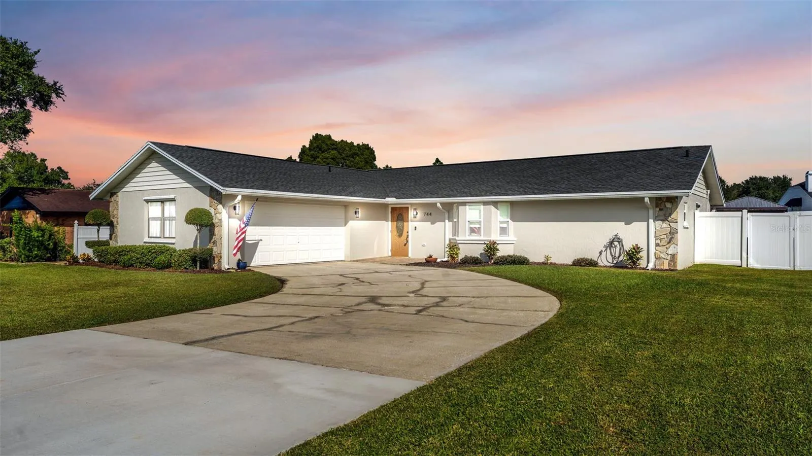 744 SCOTT LAKE VLG N