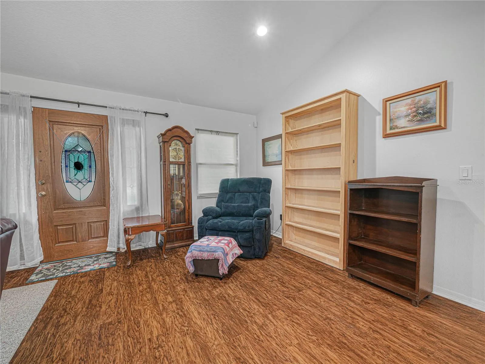 165 W PEARL ST