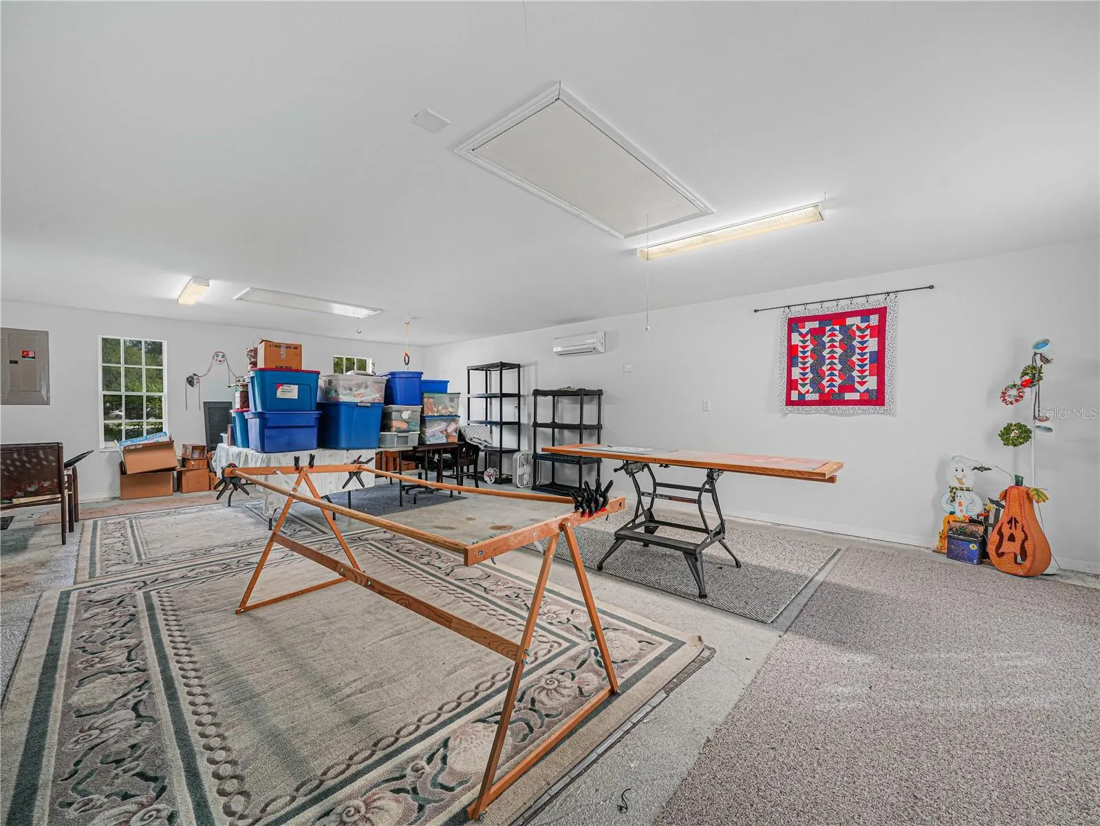 165 W PEARL ST