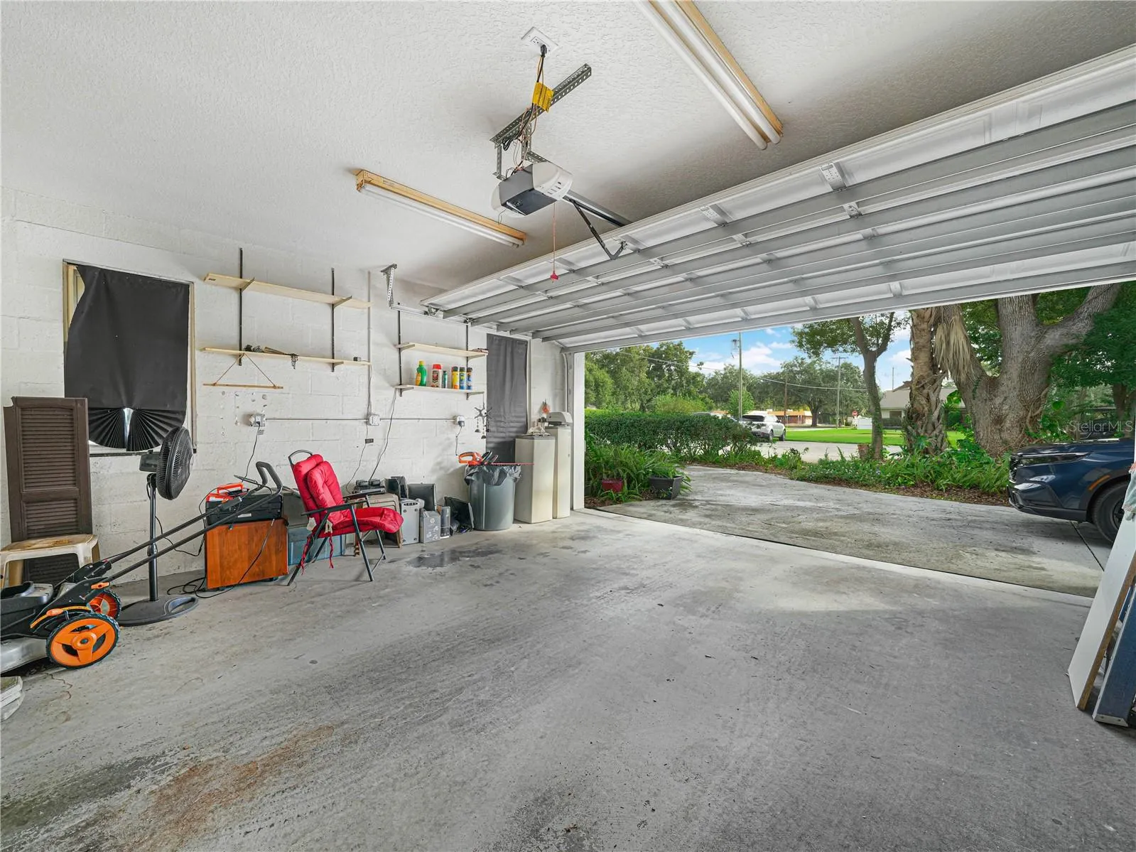 165 W PEARL ST