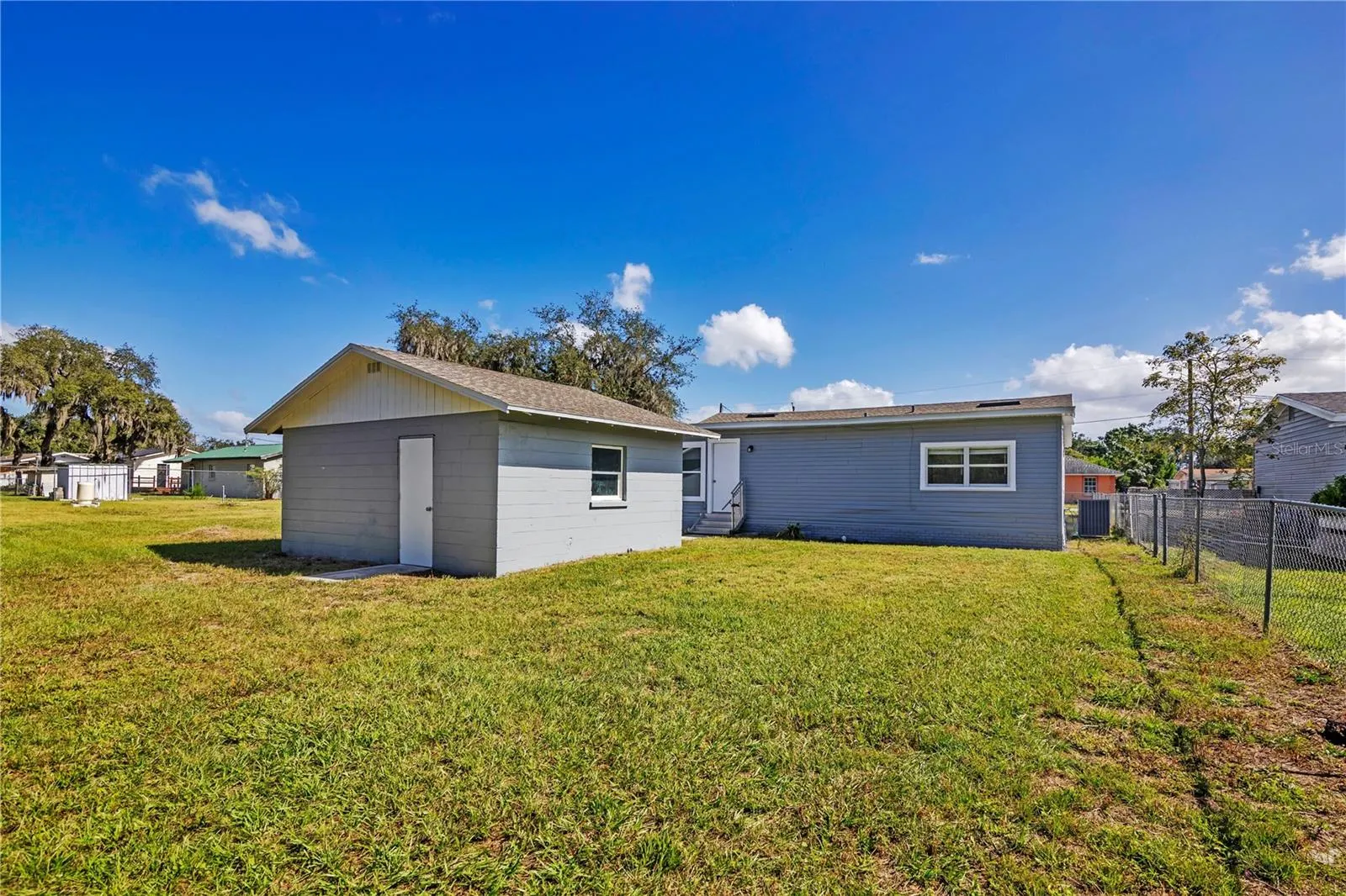 5926 CRAFTON DR
