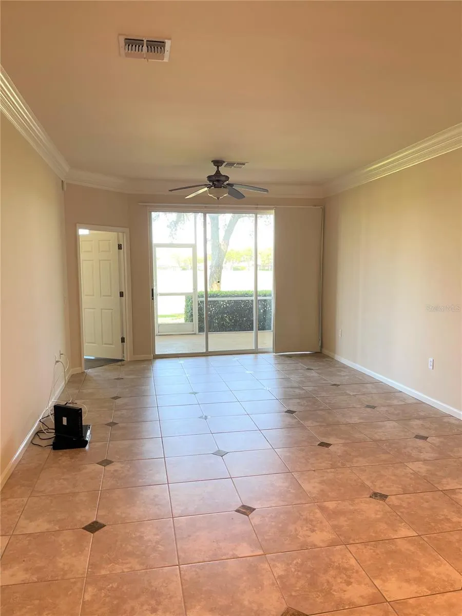 489 ENCLAVE PL #31 #31