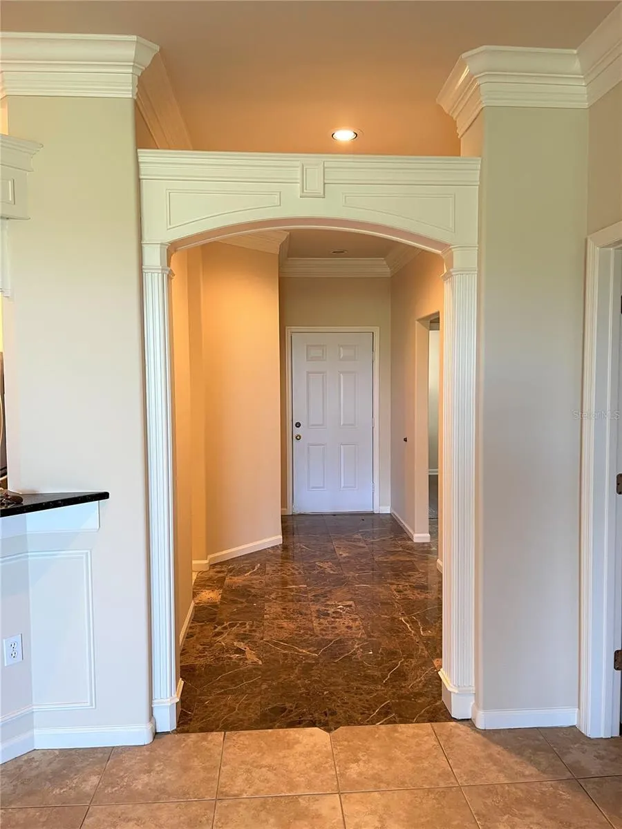 489 ENCLAVE PL #31 #31