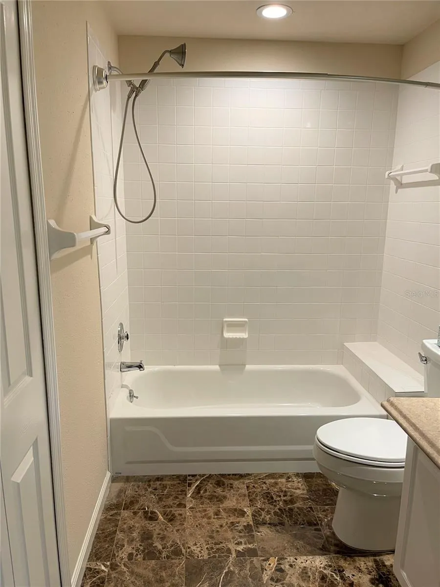 489 ENCLAVE PL #31 #31
