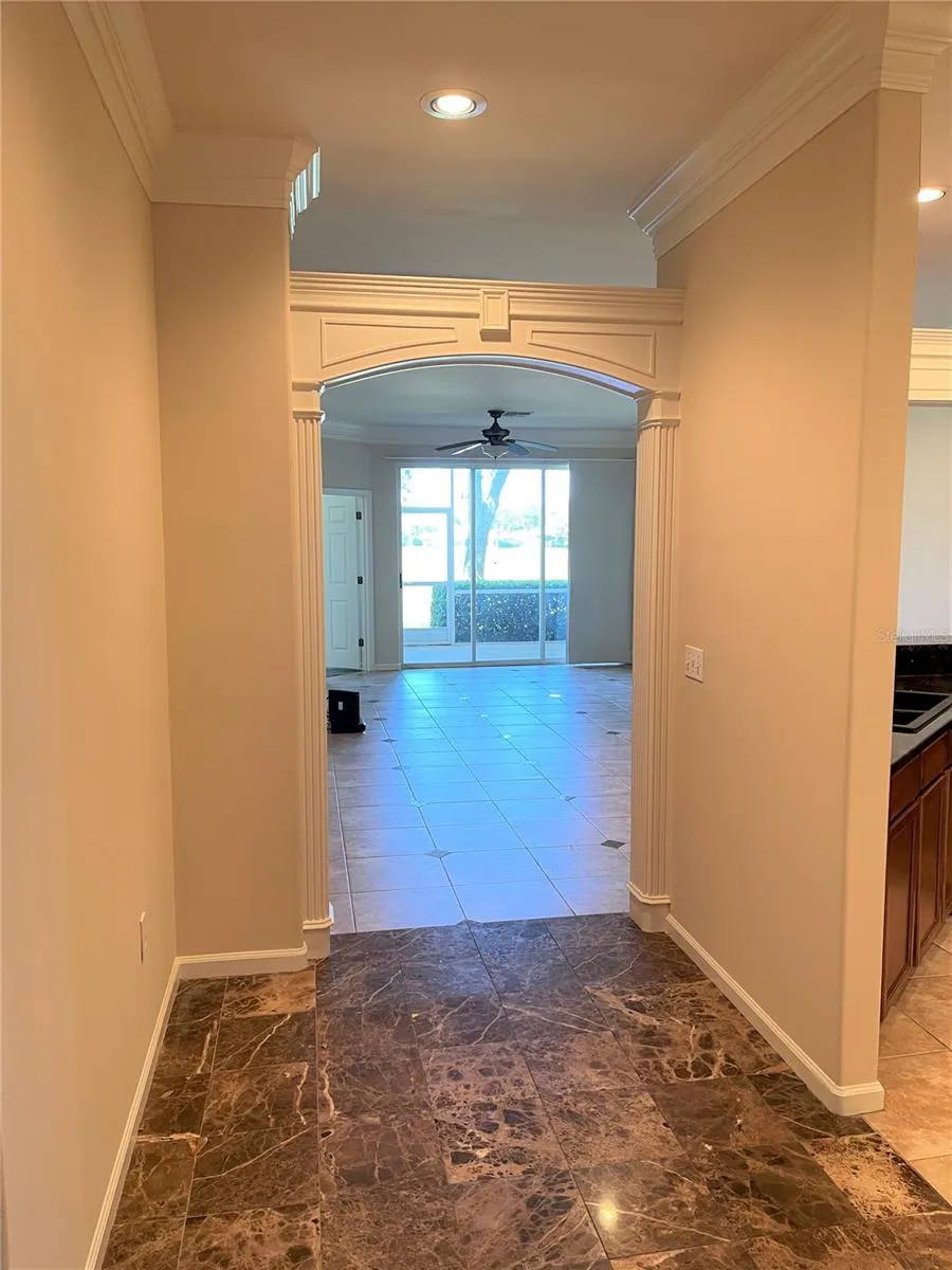 489 ENCLAVE PL #31 #31