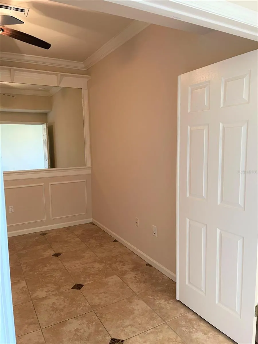 489 ENCLAVE PL #31 #31