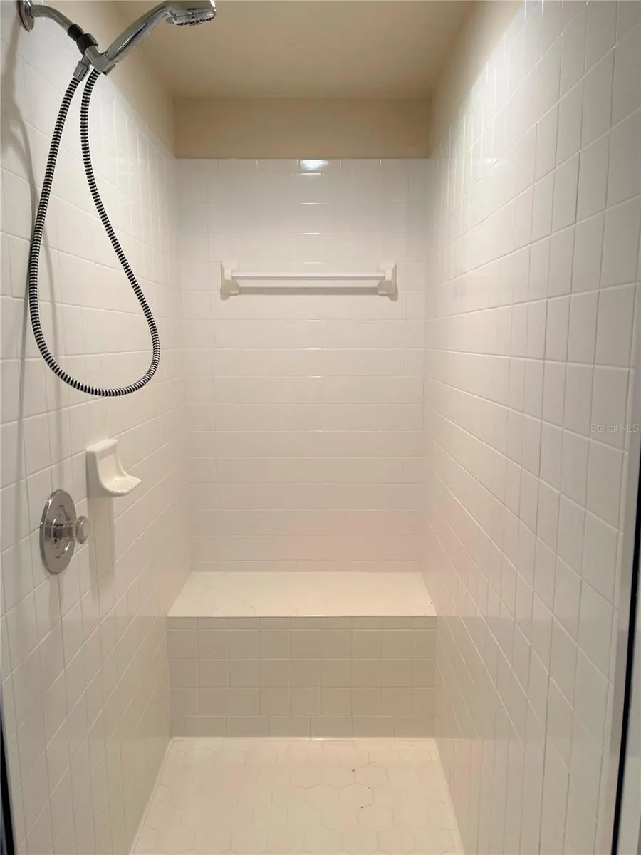 489 ENCLAVE PL #31 #31
