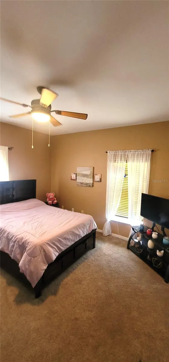 611 VALENCIA CT